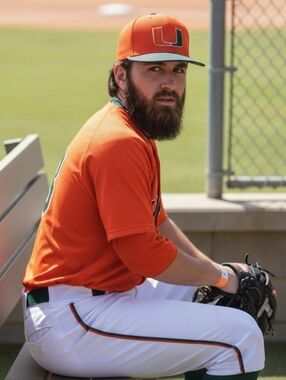 Miami Hurricanes adidas college baseball cap team-issued Fitted Hat Sz 7